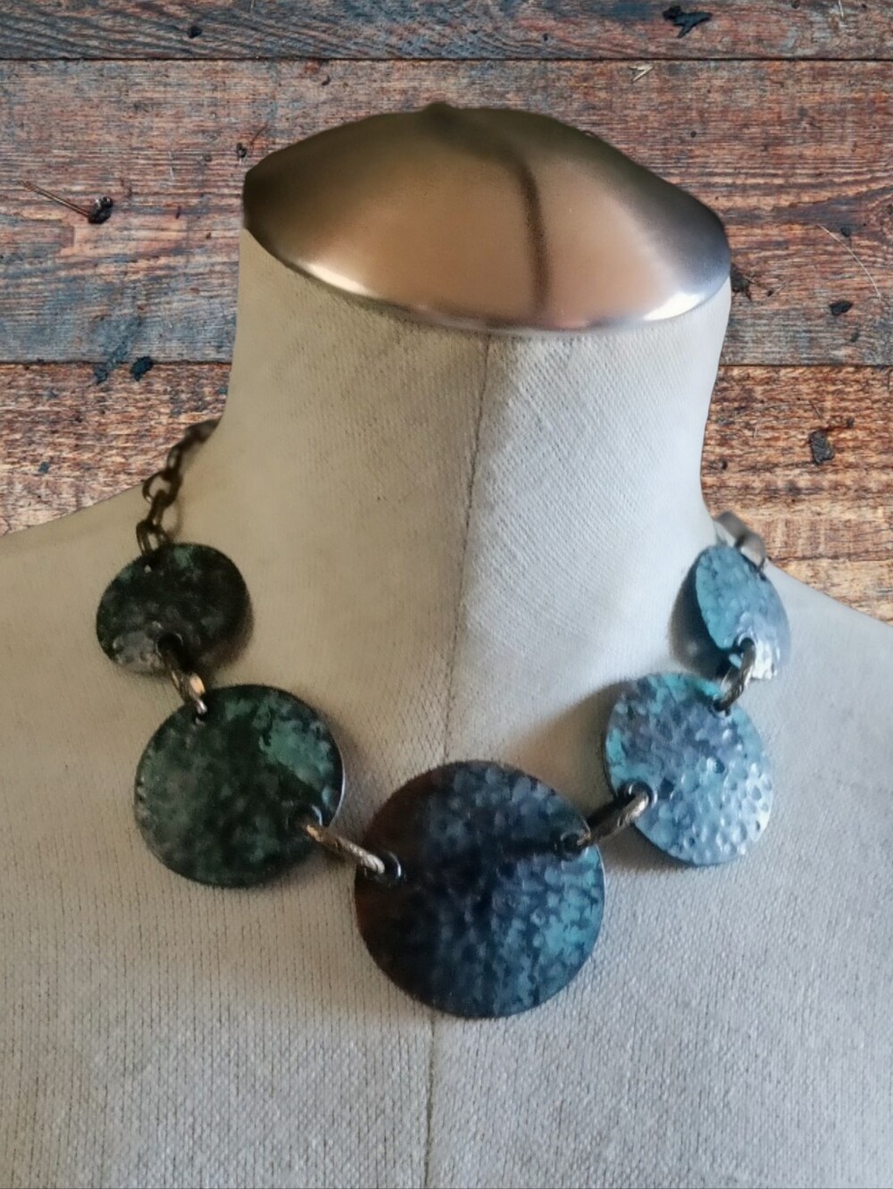 Hammered Disc Statement Necklace in Green-Blue